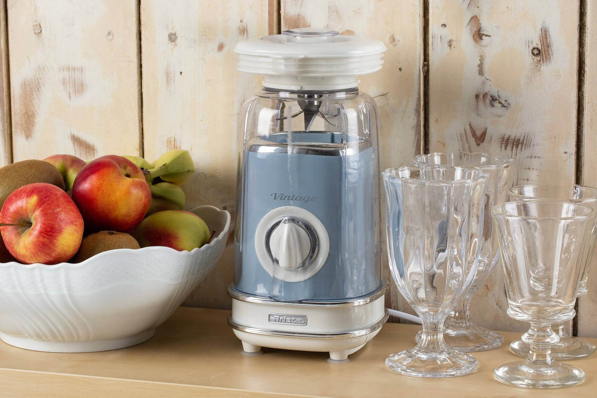 Ariete 568 Frullatore 1,5 Litri - Tazza graduata - 2 velocità + pulse - 500 Watt - Linea Vintage - Celeste