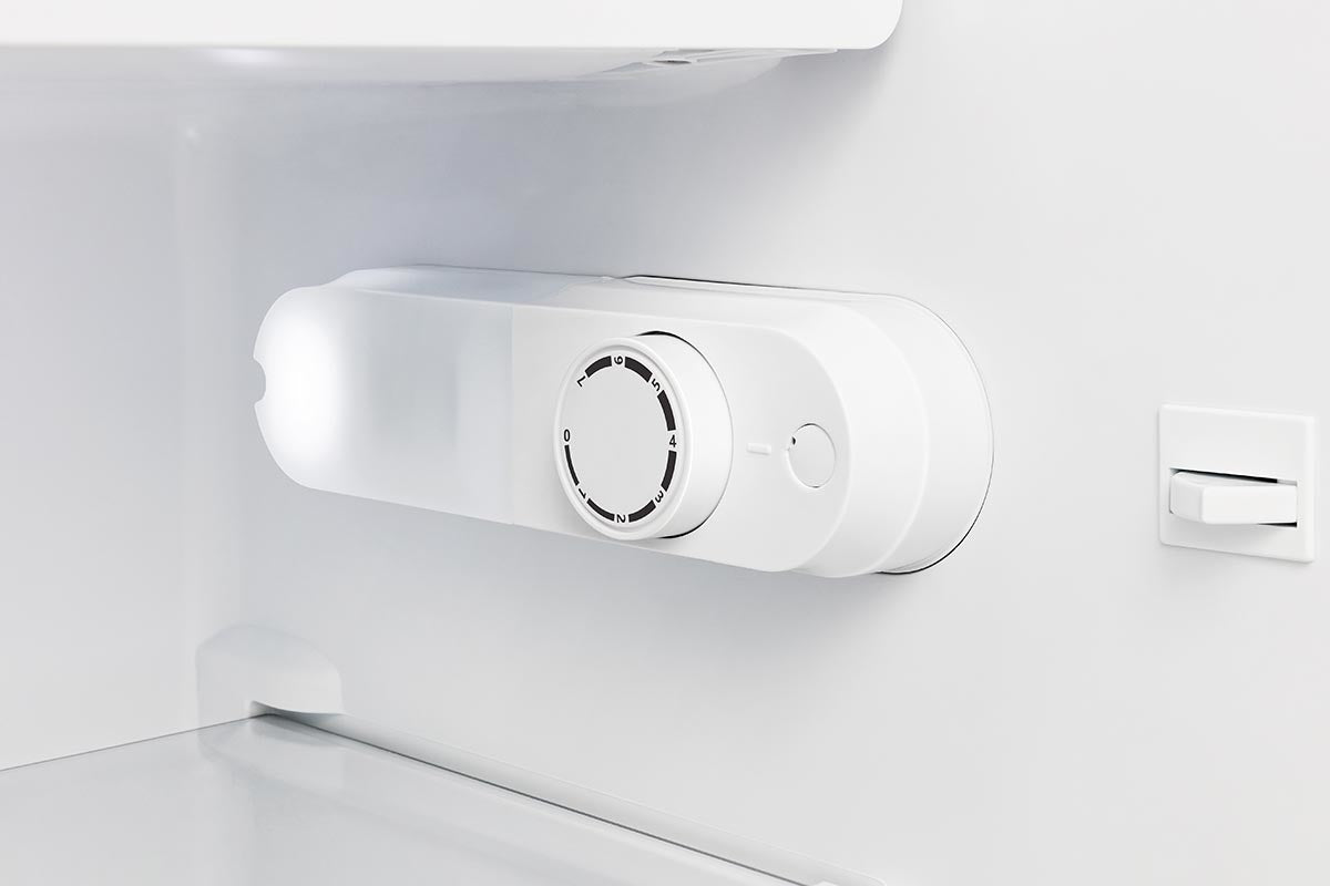 Hisense RR106D4CBF monoporta Libera installazione 82 L F Nero