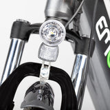 EMG Queen 28P - telaio in alluminio 19", ruota 28", freno a disco a/p, sospensioni ant., cambio Shimano, batteria 36V 13Ah